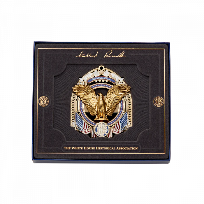 Official 2017 White House Christmas Ornament - Image 4
