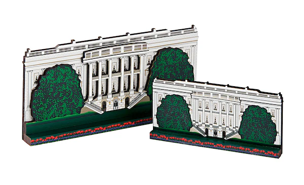 Small Wooden White House - Image 3